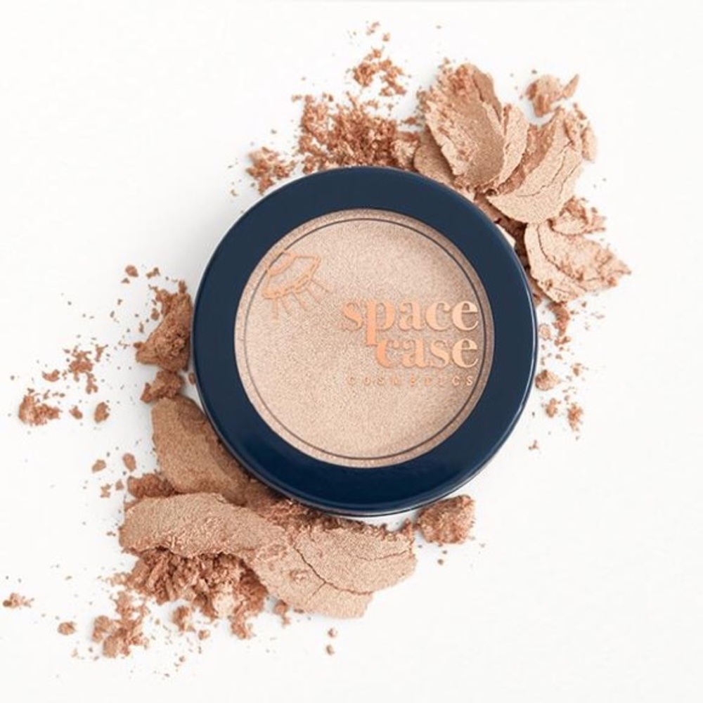 Space Case Cosmetics highlighter
